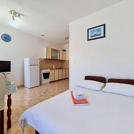 Apartment Vukelja-1 By Interhome